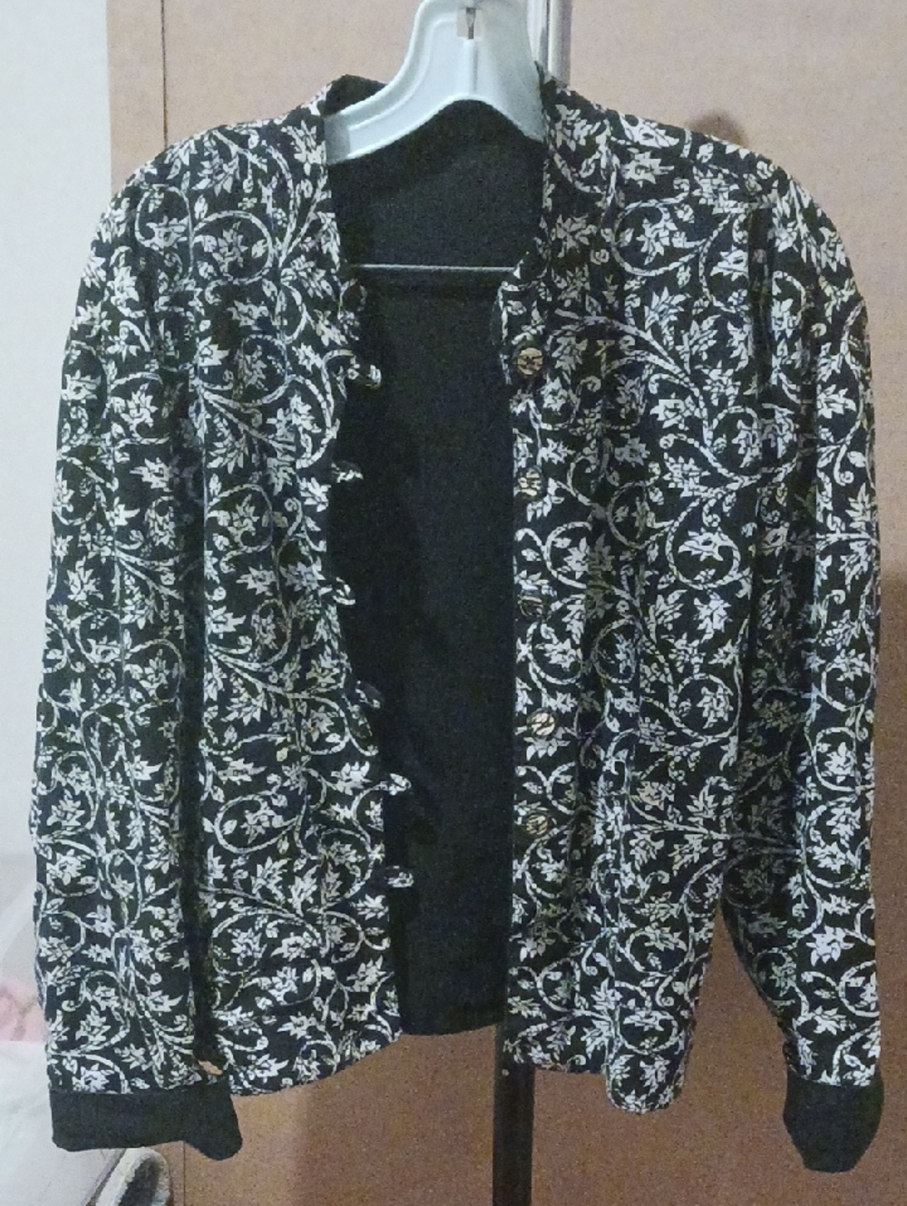 Cotton Reversible Black with White Floral Jacket